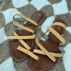 Xoxo Rodger Women's Tan Strappy Sandals 6.5